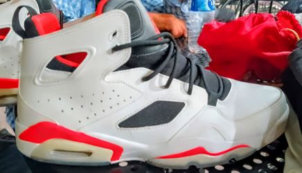 NIKE AIR JORDAN FLIGHT CLUB 91 SIZE 11