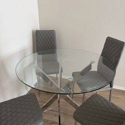 Dining room set