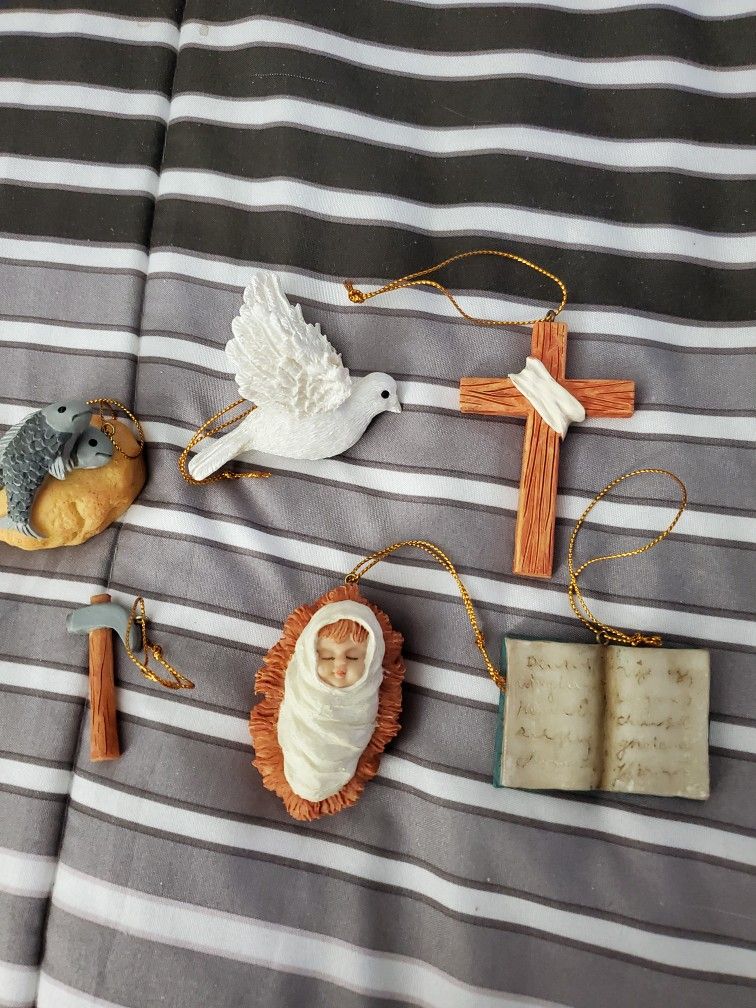 25 Year Old LIFE OF CHRIST ORNAMENTS
