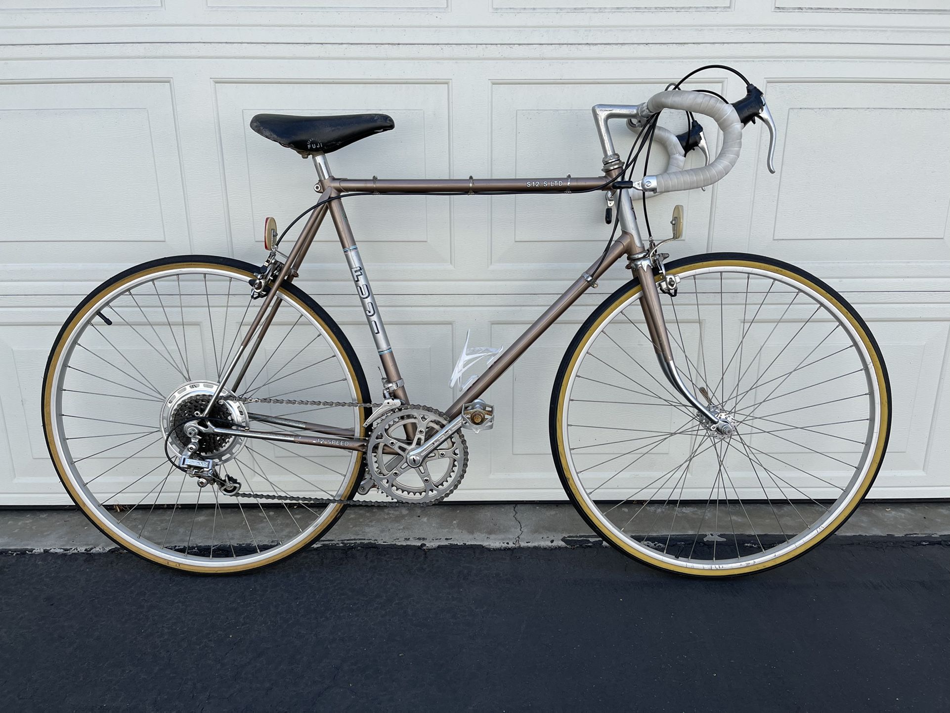 Fuji S12-S LTD classic Vintage Road Bike Bicycle