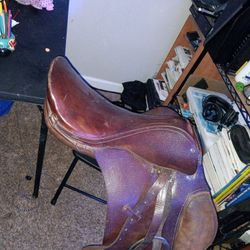 English Saddle
