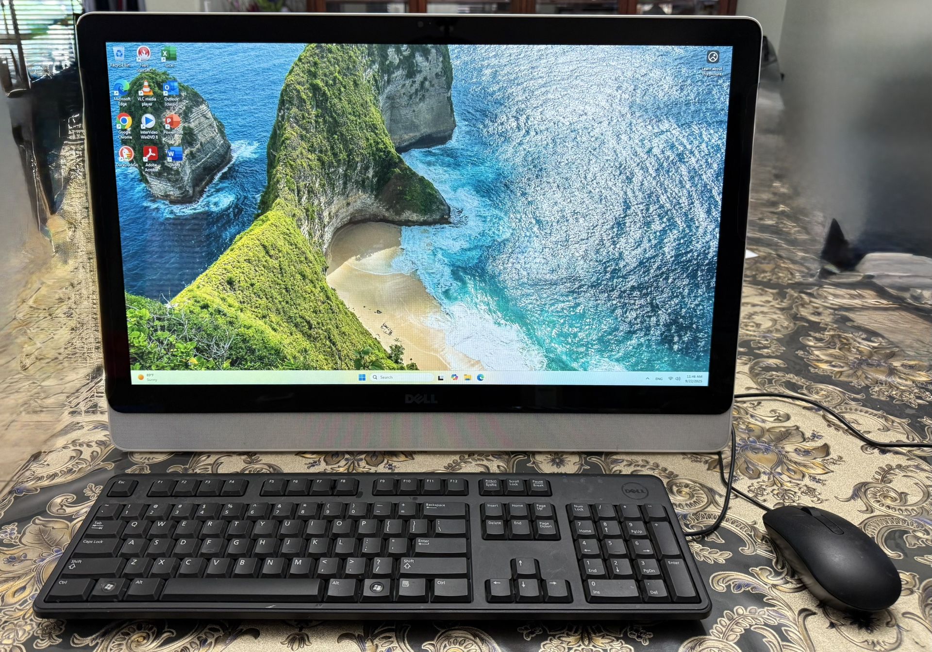 Dell Inspiron 24 All-In-One Touch desktop