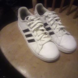 Adidas Women's Shoes Size 6