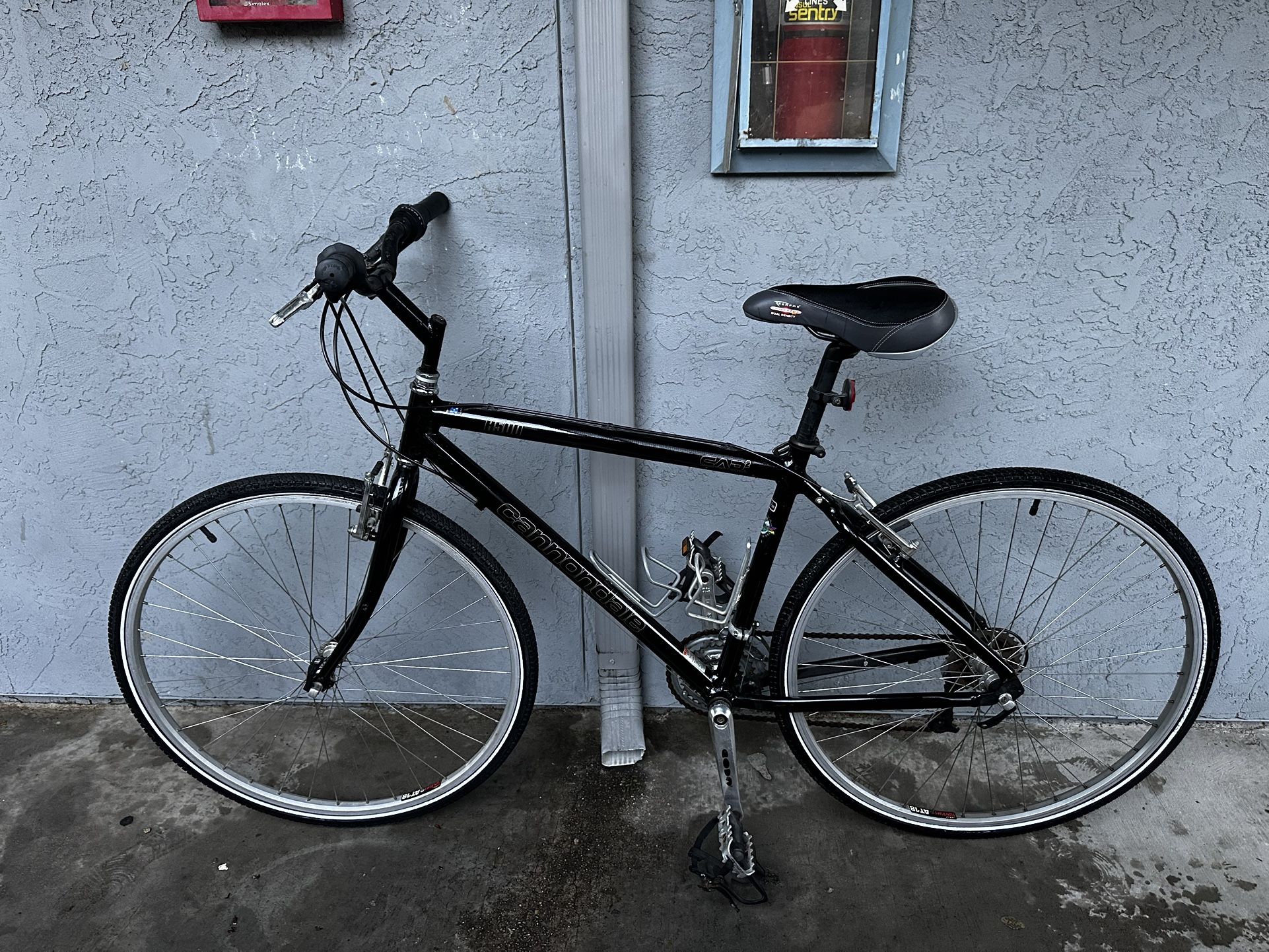 Cannondale Hybrid Road Bike