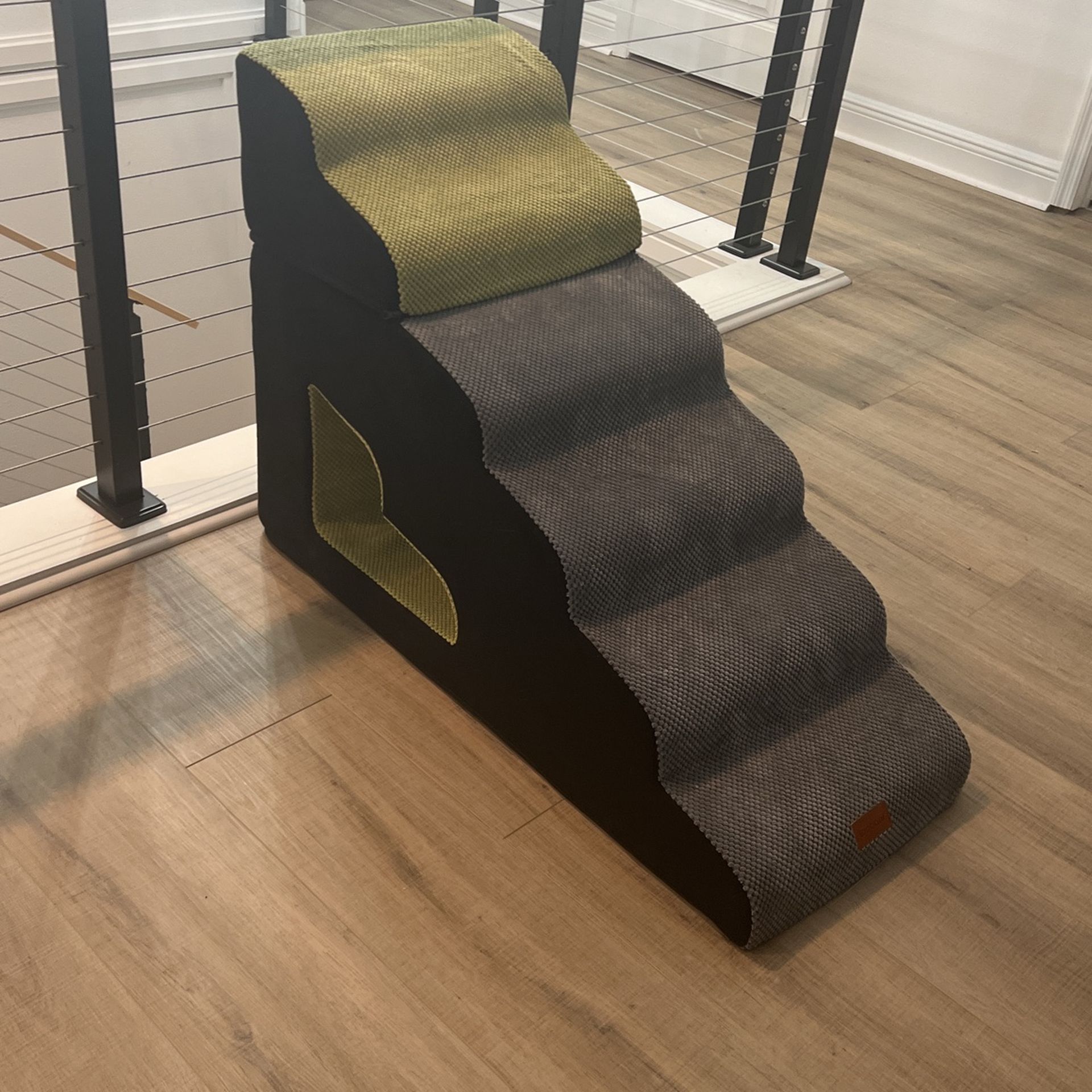 New Pets There are 2 height options: 29 and 19