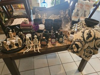 Skeleton Halloween Decor