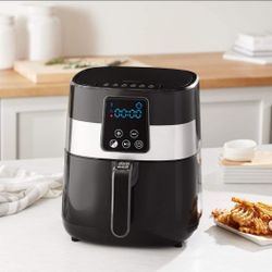Amazon Basics 3.2 Quart Compact Multi-Functional Digital Air Fryer29