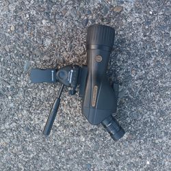 LEUPOLD 15X-45X 60MM Ventura Spotting Scope Excellent Condition With Vanguard Window Mount. For Pick Up Fremont Seattle. No Low Ball/Trades Please