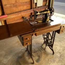Sewing Machine 