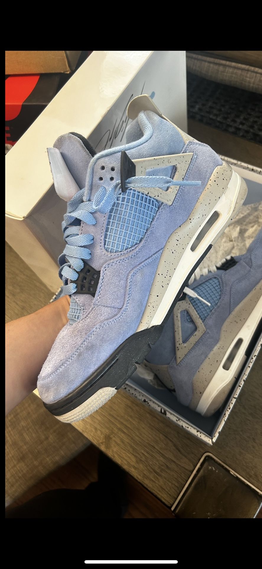 Jordan 4 UNC
