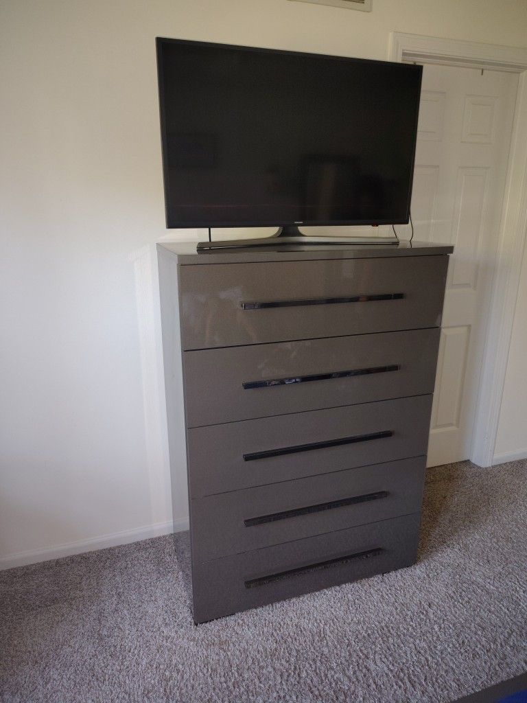 Bedroom Set Furniture Dressers Mirror Bed Frame