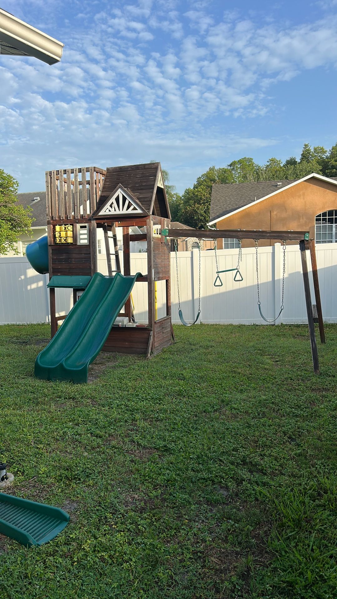 FREE - Kids Play set With Swings And Slides