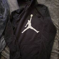Jordan Pullover