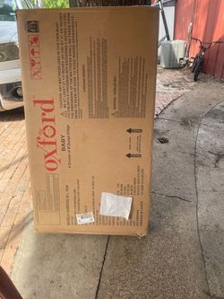 Oxford baby crib 4 in 1 $50 new