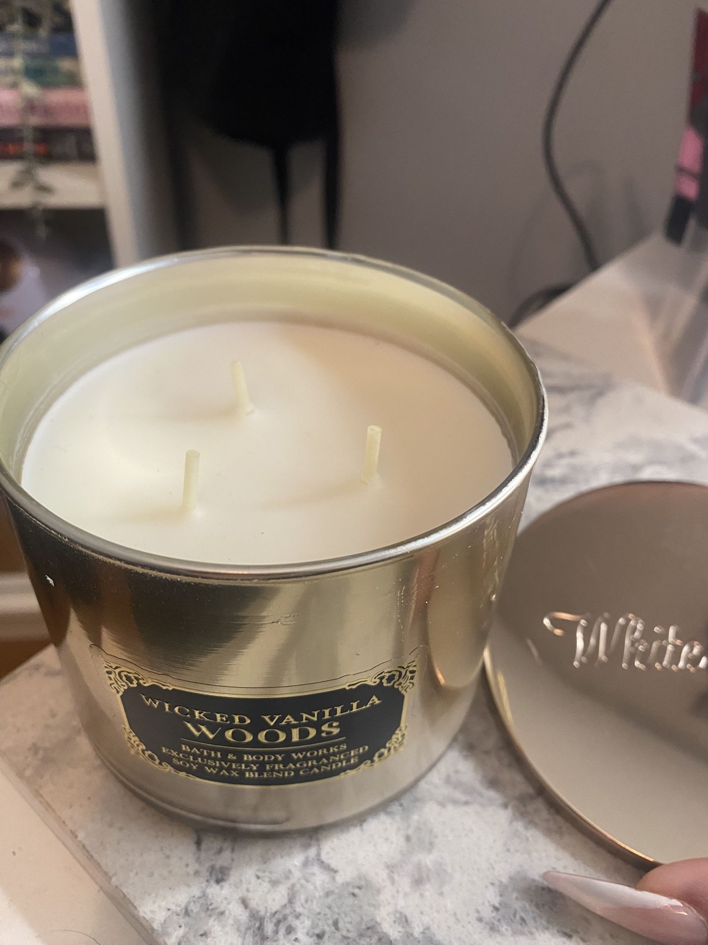 Bath & Body Works White Barn Wicked Vanilla Woods 3 Wic Candle