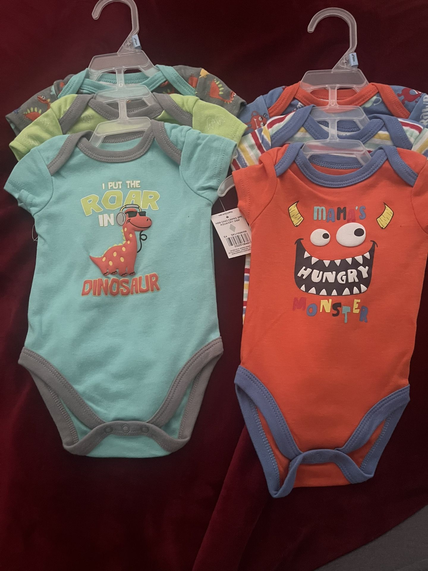 new 2 sets of 3 onesies infant size 3-6 months
