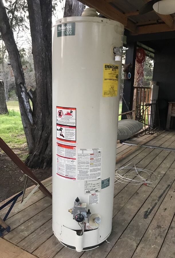 40 gallon natural gas hot water heater for Sale in West Monroe, LA - OfferUp