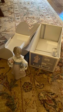 Lladro as full of love
