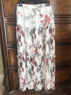Women’s skirt size S