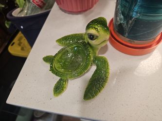 Turtle figurine 