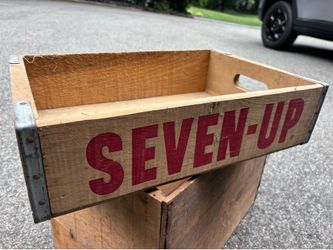 Vintage Wood Seven Up 7-Up Beverage Crate