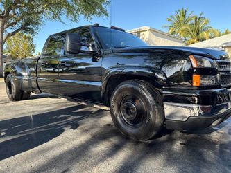 2006 Chevy 3500 LBZ DUALLY