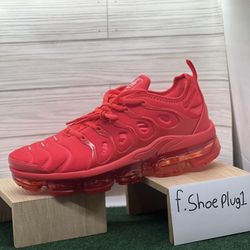 Nike vapormax red