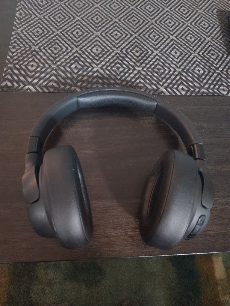 JBL Wireless Headphones
