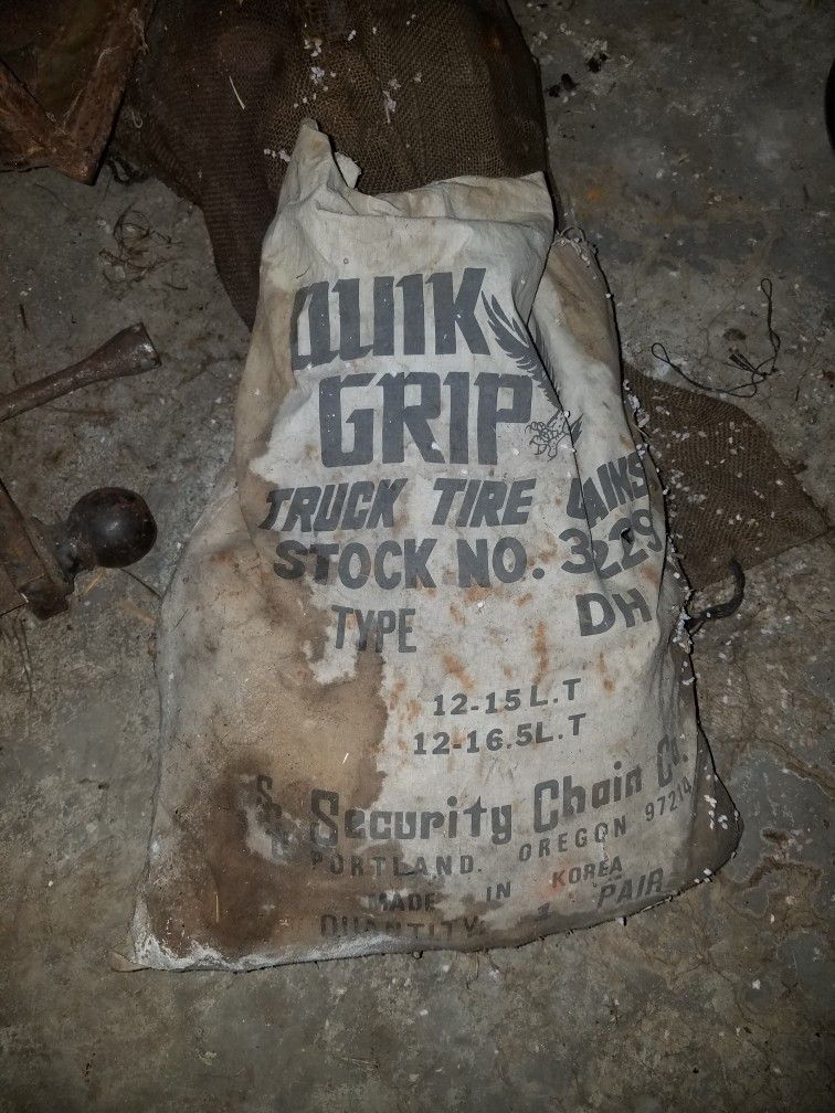 4 Wheel Tire Chains Never Used