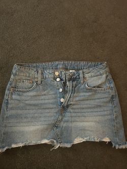 DENIM LIGHT WASH SKIRT