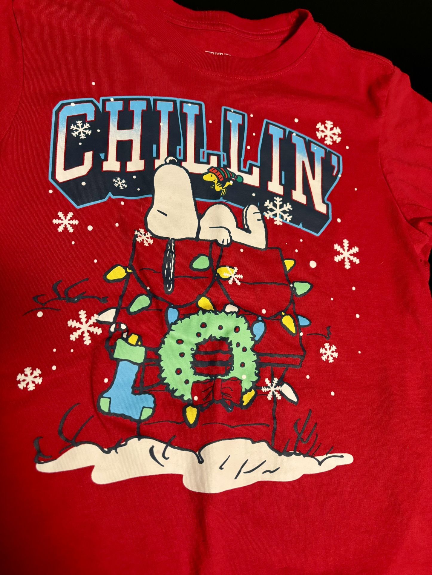 Snoopy 'Chillin' Christmas T-Shirt Boys Sz. 8