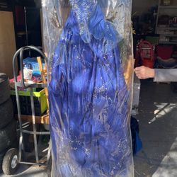 Blue 15 Quinceañera Sweet Sixteen 16 Dress. 