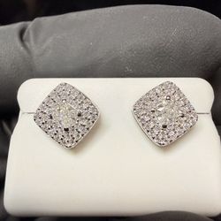 1CT Moissanite Stud Earrings 
