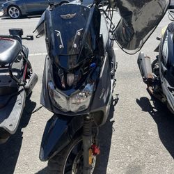 200cc Gas Moped Scooter Motorcycle 