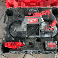 Milwaukee Bandsaw Deep Cut 