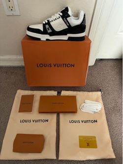 Louis Vuitton size 9