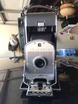 POLAROID 150 LAND CAMERA