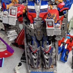 TRANSFORMER ACTION FIGURES COLLECTION