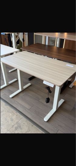 44” Electric Standing Desk( I have lot of other desks sizes and colors 😀)