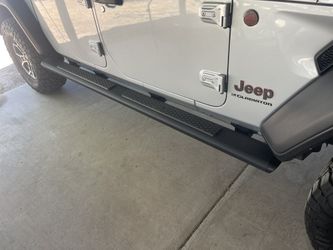 Jeep Gladiator OEM Running Boards