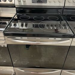 Frigidaire Stainless Steel Electric Stove With Air Fryer