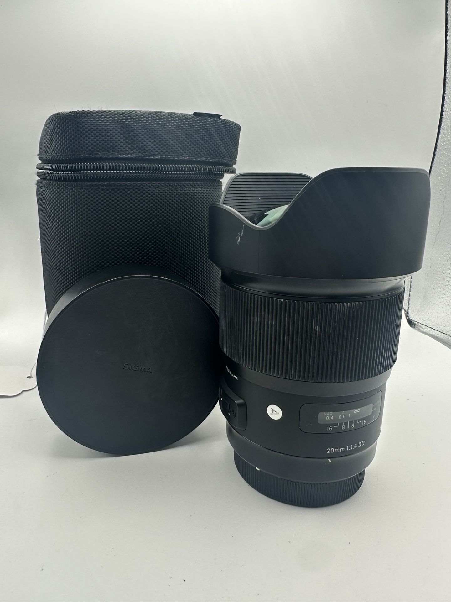 Canon Sigma Art 20MM 1.4 Lens