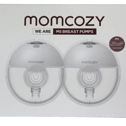NEW IN BOX MOMCOZY Breast pumps M5