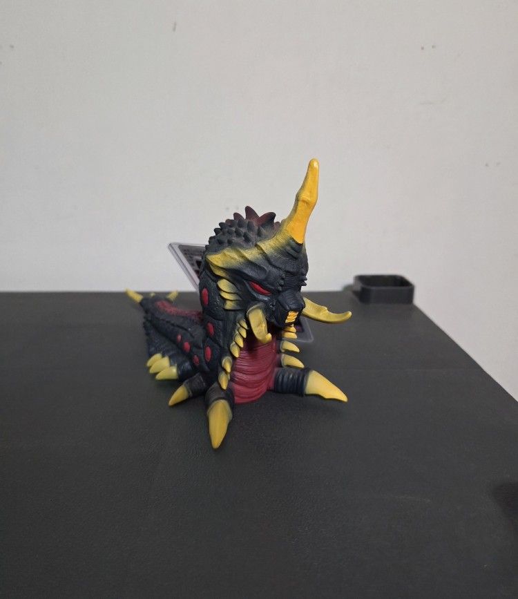 Battra 1992 Bandai Figure / Toy