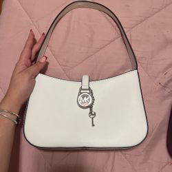 Michael Kors Lyra Small Leather Pochette 