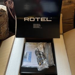 ROTEL A12MKII INTEGRATED AMPLIFIER,  VERY LIMITED USE, MINT!