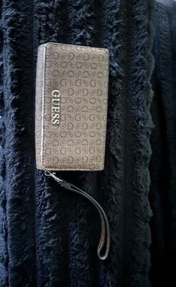 Guess Wallet