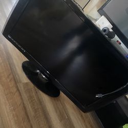 VIZIO flat Screen TV 