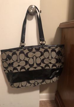 Authentic coach purse