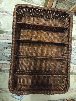 Wicker basket for silverware